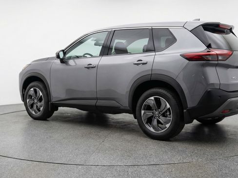 Used 2025 Nissan Rogue SV FWD image 6