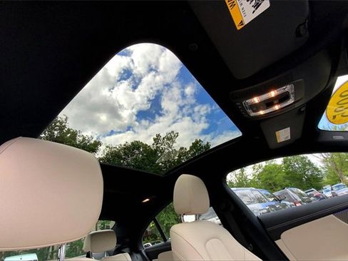 Used 2025 Mercedes-Benz CLA 250 4MATIC image 11