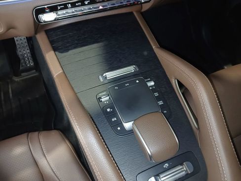 Certified 2024 Mercedes-Benz GLS 450 4MATIC image 20