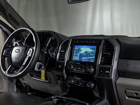 Used 2021 Ford F250 XLT w/ XLT Premium Package image 22