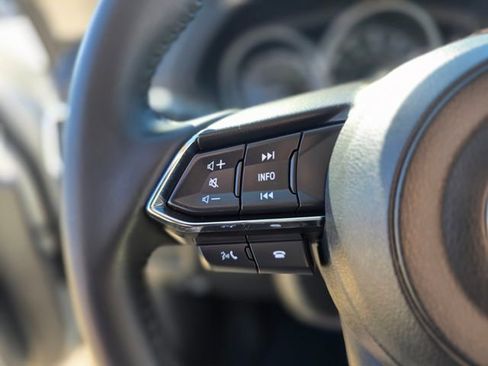 Certified 2025 MAZDA CX-5 AWD 2.5 S w/ Preferred Package image 24