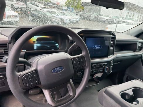 Used 2025 Ford F150 XL RWD image 4