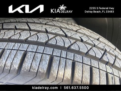 New 2026 Kia Sorento S image 32