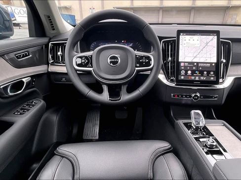 New 2026 Volvo XC90 B6 Ultra w/ Protection Package image 15