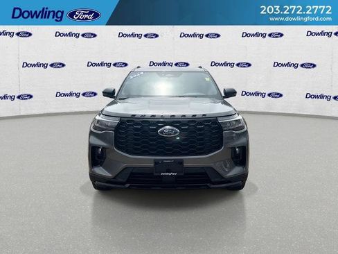 Certified 2025 Ford Explorer ST-Line AWD/4WD image 3
