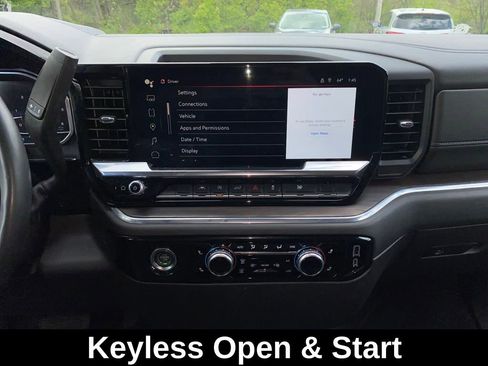 Used 2024 GMC Sierra 1500 SLT image 21