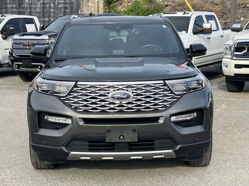 Used 2020 Ford Explorer Platinum w/ Premium Technology Package AWD/4WD image 2