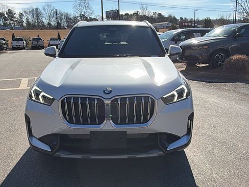 Used 2025 BMW X1 xDrive28i image 3