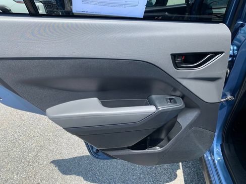 Used 2024 Subaru Crosstrek 2.0i Premium AWD/4WD image 18