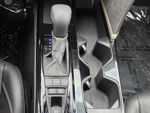 Used 2025 Toyota Camry XLE image 13