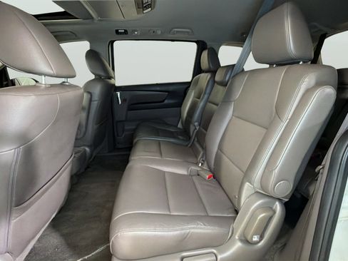 Used 2016 Honda Odyssey Touring Elite image 31