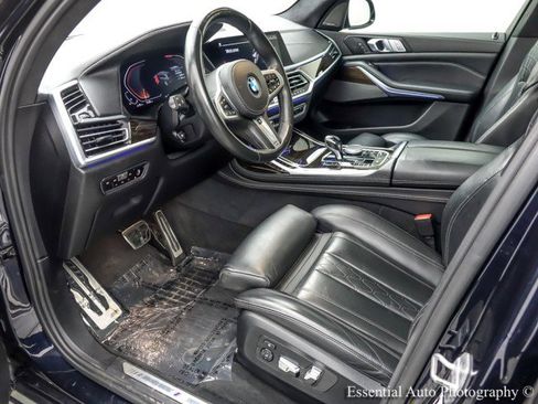 Used 2020 BMW X7 xDrive40i w/ M Sport Package AWD/4WD image 13