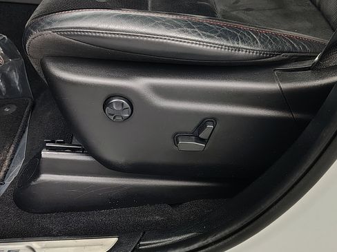 Used 2023 Dodge Durango R/T AWD/4WD image 28