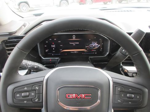 New 2026 GMC Sierra 2500 SLT w/ SLT Convenience Package image 18