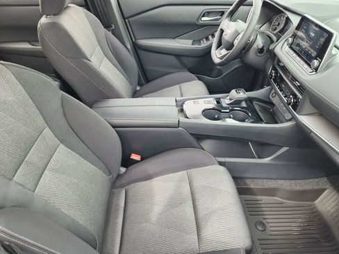 New 2026 Nissan Rogue SV FWD image 10