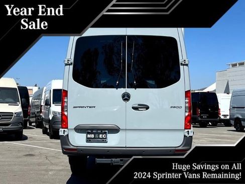 New 2024 Mercedes-Benz Sprinter 2500 image 21