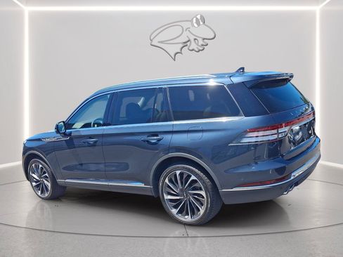 Used 2022 Lincoln Aviator Reserve w/ Equipment Group 201A AWD/4WD image 3