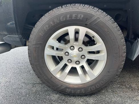 Used 2017 Chevrolet Silverado 1500 LT w/ All Star Edition AWD/4WD image 9