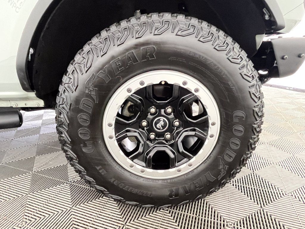 Used 2021 Ford Bronco Badlands AWD/4WD image 16
