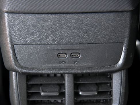 Used 2025 Chevrolet Equinox LT FWD image 39