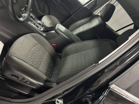 Used 2024 Chevrolet Equinox LT w/ LPO, Floor Liner Package AWD/4WD image 11