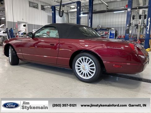 Used 2004 Ford Thunderbird image 8