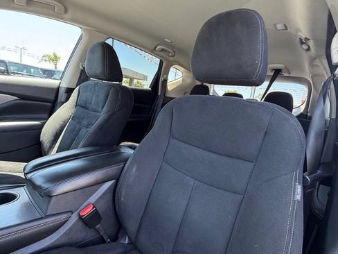 Used 2021 Nissan Murano SV FWD image 23
