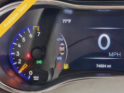 Used 2019 Jeep Grand Cherokee Overland w/ Jeep Active Safety Group AWD/4WD image 13