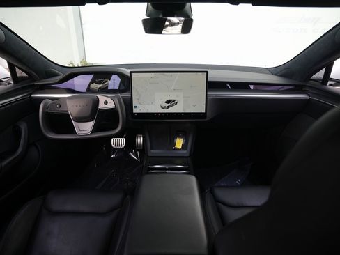 Used 2022 Tesla Model S Plaid image 39