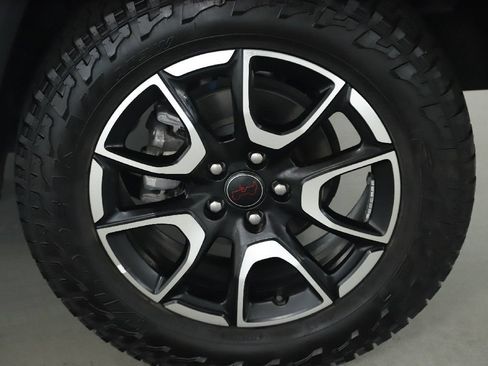 Used 2025 Jeep Compass Trailhawk AWD/4WD image 39