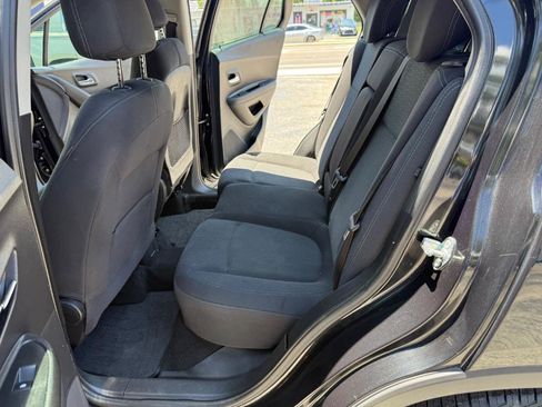 Used 2015 Chevrolet Trax LS FWD image 22