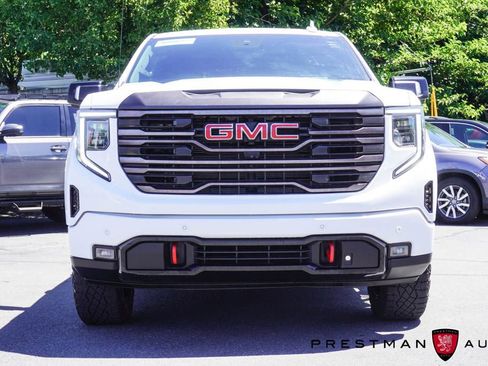 Used 2024 GMC Sierra 1500 AT4 w/ Technology Package AWD/4WD image 21