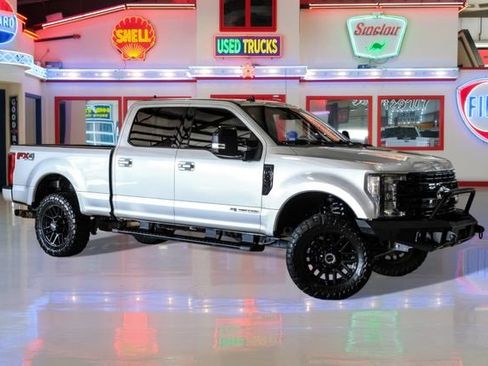Used 2019 Ford F250 Lariat w/ Lariat Ultimate Package image 1