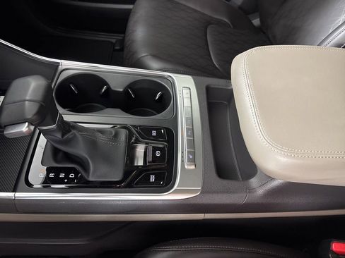 New 2026 Kia Carnival EX FWD image 38