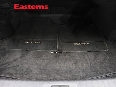 Used 2023 Nissan Sentra SR w/ Midnight Edition Package FWD image 9