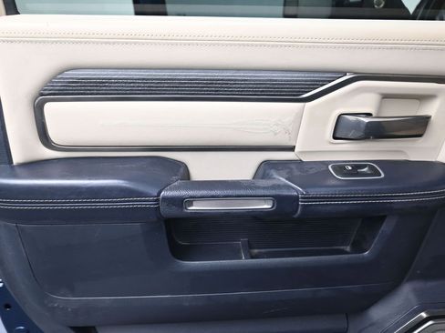 Used 2020 RAM 2500 Limited image 15