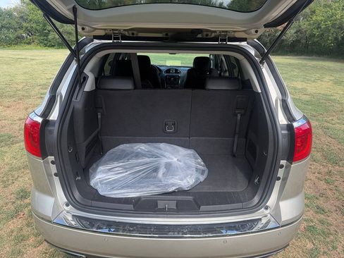 Used 2013 Buick Enclave Leather FWD image 20