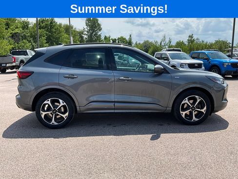 Certified 2023 Ford Escape ST-Line Select w/ Tech Pack #2 AWD/4WD image 8