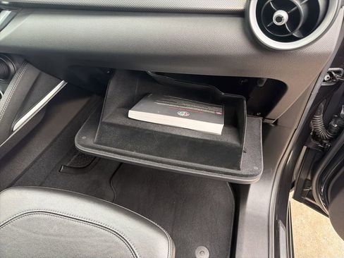 Used 2020 Alfa Romeo Stelvio Ti Sport w/ Quick Order Package 22S Sport image 33