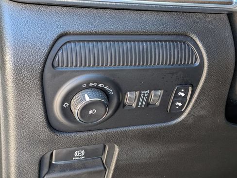 Used 2022 Jeep Grand Wagoneer Series I AWD/4WD image 19