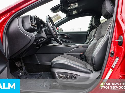 Used 2024 Toyota Crown XLE image 19