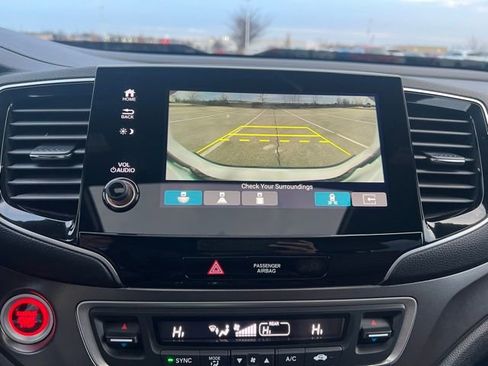 Used 2025 Honda Passport EX-L image 19