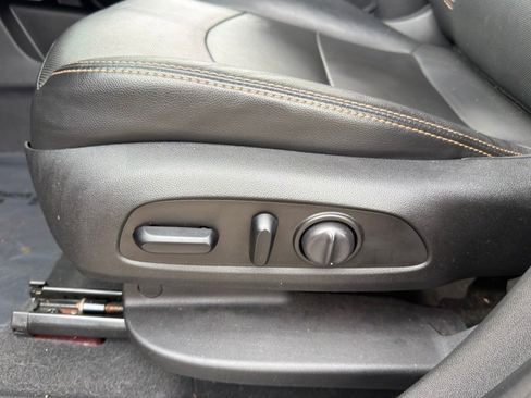 Used 2019 GMC Terrain SLT w/ Preferred Package image 23