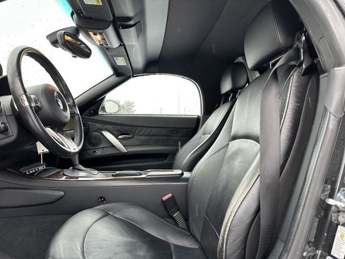Used 2007 BMW Z4 3.0i image 11