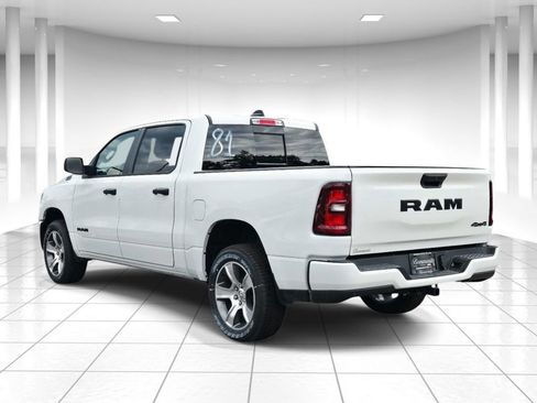 New 2026 RAM 1500 Express AWD/4WD image 5