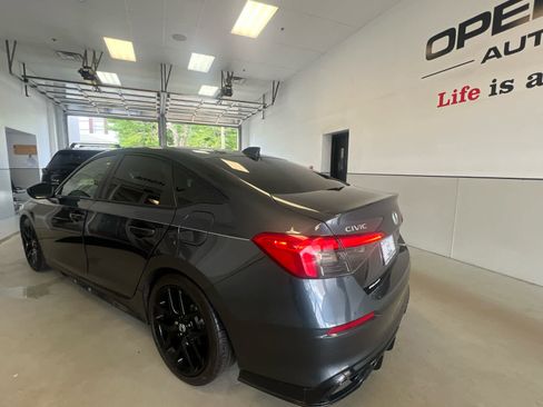 Used 2024 Honda Civic Sport image 4