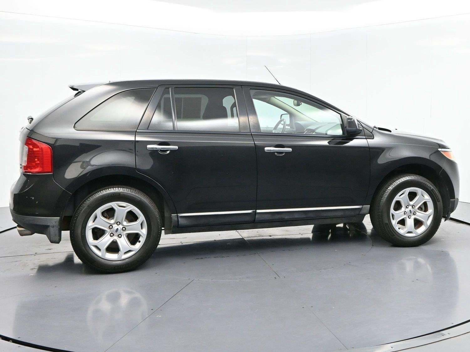 Used 2011 Ford Edge SEL w/ 202A Rapid Spec Order Code AWD/4WD image 8