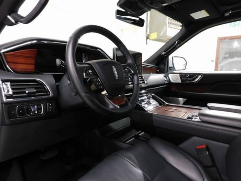 Used 2024 Lincoln Navigator Reserve w/ Equipment Group 201A image 30