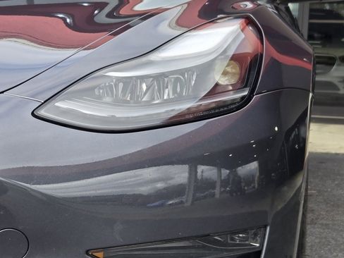 Used 2023 Tesla Model 3 Standard Range image 12