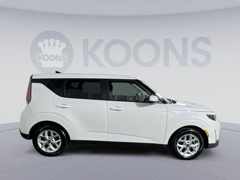 Used 2024 Kia Soul LX w/ Option Group 015 image 8
